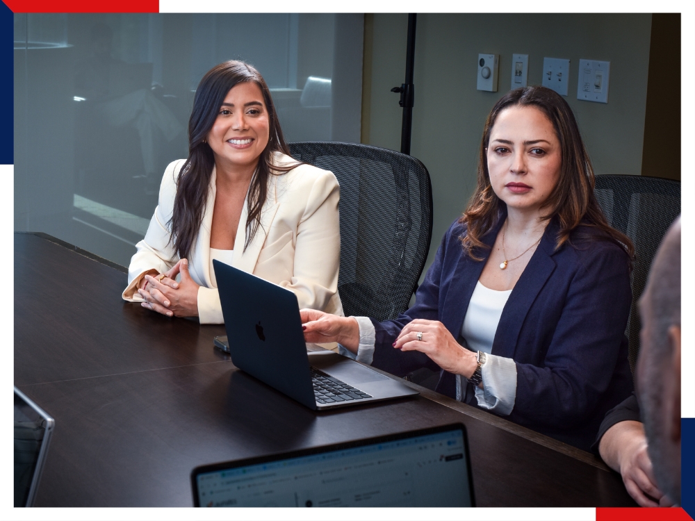Estrategia legal con enfoque humano - Lorenzo Law Group