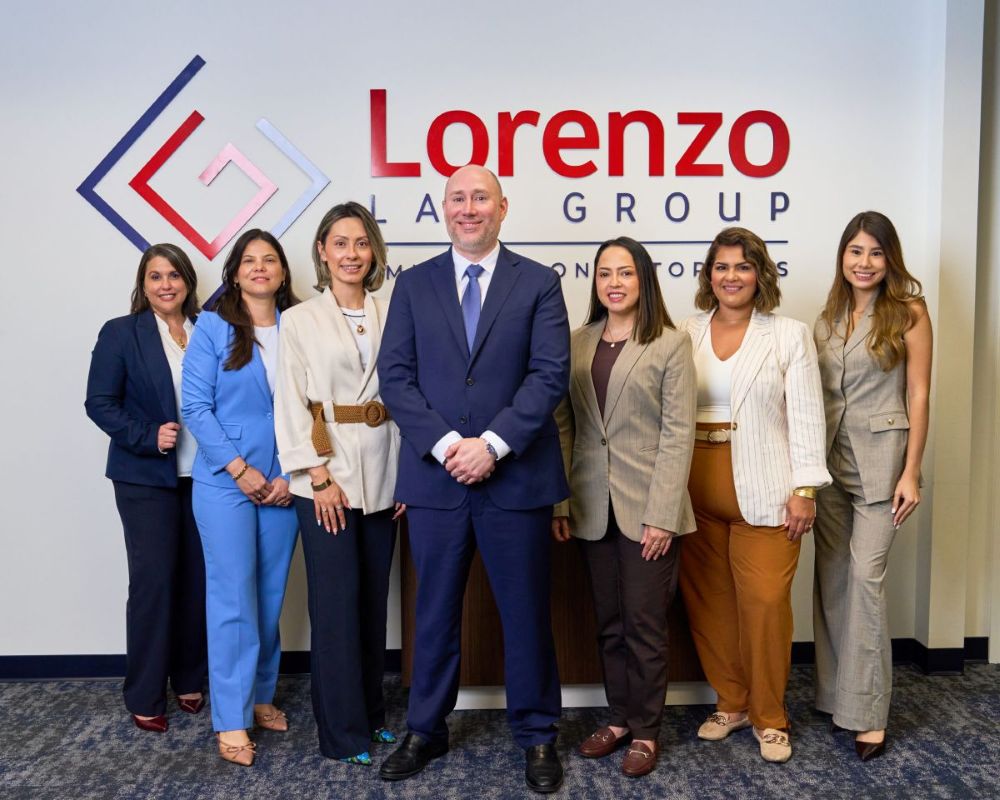 Oficina de abogados de inmigración Lorenzo Law Group en Silver Spring, Maryland
